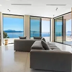 Odissos - Private Paradise With 2 Infinity Pools & Sea Access 시보타