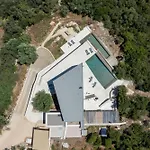 Odissos - Private Paradise With 2 Infinity Pools & Sea Access 빌라 *