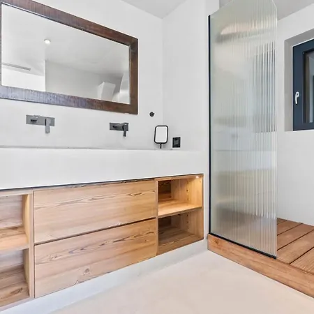 Odissos - Private Paradise With 2 Infinity Pools & Sea Access *