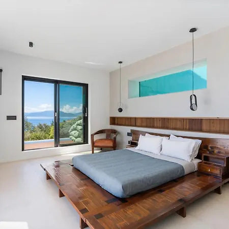 Odissos - Private Paradise With 2 Infinity Pools & Sea Access Луксозна вила *