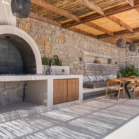 Odissos - Private Paradise With 2 Infinity Pools & Sea Access Луксозна вила