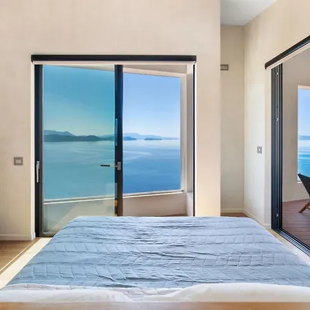 Odissos - Private Paradise With 2 Infinity Pools & Sea Access Луксозна вила Сивота