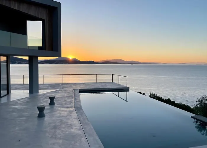 Odissos - Private Paradise With 2 Infinity Pools & Sea Access Villa *