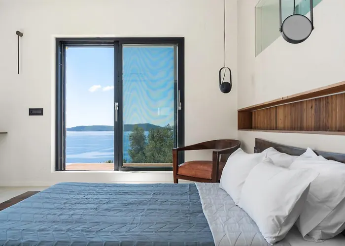 Odissos - Private Paradise With 2 Infinity Pools & Sea Access