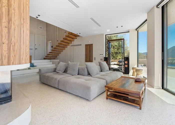 Odissos - Private Paradise With 2 Infinity Pools & Sea Access Villa *