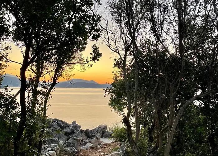 Odissos - Private Paradise With 2 Infinity Pools & Sea Access